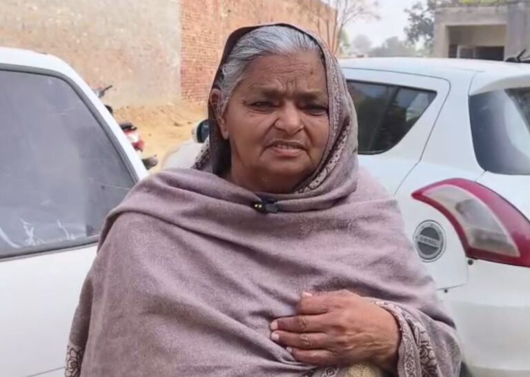 ਮਾਨਸਾ ’ਚ ਲਿਫਟ ਦੇਣ ਬਹਾਨੇ ਬਜ਼ੁਰਗ ਨਾਲ ਲੁੱਟ/ ਕਾਰ ਸਵਾਰ ਕੰਨ ’ਚੋਂ ਸੋਨੇ ਦੀ ਵਾਲੀ ਕੱਟ ਕੇ ਫਰਾਰ