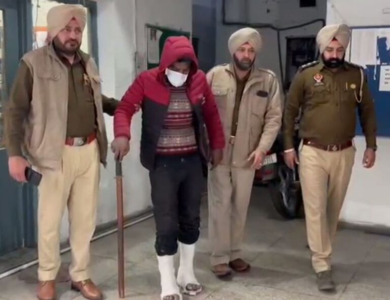 ਅੰਮ੍ਰਿਤਸਰ ਪੁਲਿਸ ਨੇ ਸੁਲਝਾਇਆ ਖੋਹ ਦਾ ਮਾਮਲਾ/ ਲੜਕੀ ਤੋਂ ਮੋਬਾਈਲ ਖੋਹਣ ਵਾਲਾ ਮੁਲਜ਼ਮ ਕਾਬੂ/ ਖੋਹਸ਼ੁਦਾ ਫੋਨ ਤੇ ਵਾਰਦਾਤ ’ਚ ਵਰਤੀ ਐਕਟਿਵਾ ਬਰਾਮਦ