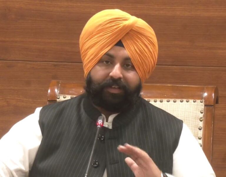 ਸਿੱਖਿਆ ਮੰਤਰੀ ਹਰਜੋਤ ਬੈਂਸ ਦੀ ਪ੍ਰੈੱਸ ਕਾਨਫਰੰਸ/ ਸਿੱਖਿਆ ਖੇਤਰ ਦੇ ਕੰਮਾਂ ਦਾ ਕੀਤਾ ਗੁਣਗਾਣ/ ਜੇਈਈ ਮੇਨਜ਼ ਨਤੀਜਿਆਂ ’ਤੇ ਪ੍ਰਗਟਾਈ ਤਸੱਲੀ