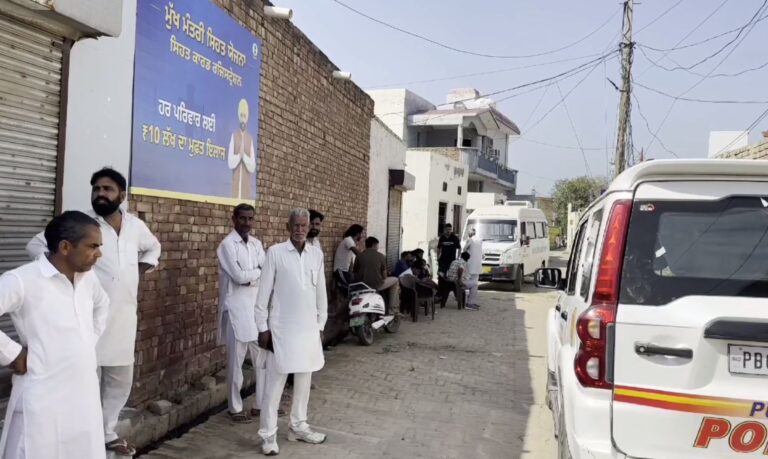 ਮਾਨਸਾ ’ਚ ਪਤੀ ਵੱਲੋਂ ਪਤਨੀ ਦਾ ਕਤਲ/ ਤੇਜ਼ਧਾਰ ਹਥਿਆਰ ਨਾਲ ਕਤਲ ਕਰ ਕੇ ਫਰਾਰ/ ਪੁਲਿਸ ਨੇ ਲਾਸ਼ ਕਬਜ਼ੇ ’ਚ ਲੈ ਕੇ ਜਾਂਚ ਕੀਤੀ ਸ਼ੁਰੂ