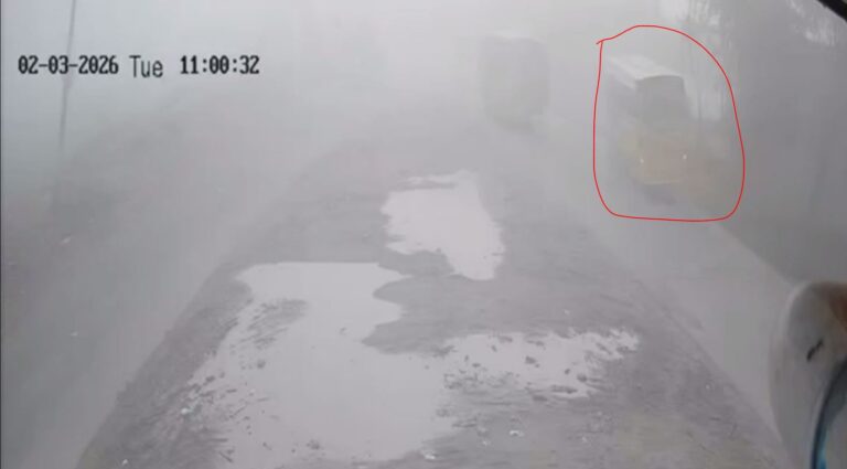 ਗੁਰਦਾਸਪੁਰ ’ਚ ਸਕੂਲੀ ਬੱਸ ਨਾਲ ਹਾਦਸਾ/ ਬੱਚਿਆਂ ਦਾ ਬਾਲ ਬਾਲ ਬਚਾਅ/ ਸਿੱਖਿਆ ਅਧਿਕਾਰੀ ਵੱਲੋਂ ਜਾਂਚ ਬਾਦ ਕਾਰਵਾਈ ਦਾ ਭਰੋਸਾ