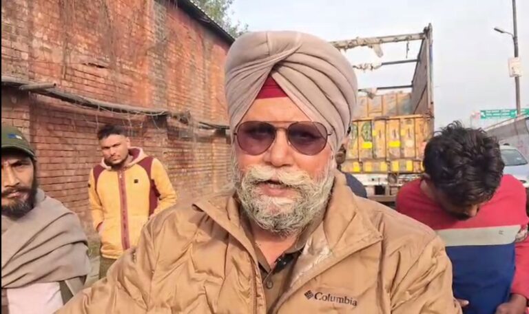 ਫਗਵਾੜਾ ’ਚ ਲੋਕਾਂ ਹੱਥੇ ਚੜਿਆਂ ਲੁਟੇਰਾ/ ਮੋਬਾਈਲ ਖੋਹ ਕੇ ਭੱਜਦੇ ਨੂੰ ਕੀਤਾ ਕਾਬੂ