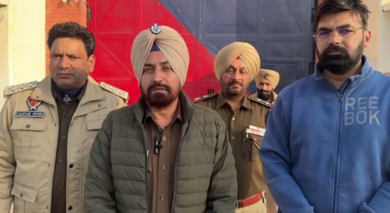 ਫਰੀਦਕੋਟ ਪੁਲਿਸ ਵੱਲੋਂ ਜੇਲ੍ਹ ਦੀ ਅਚਨਚੇਤ ਚੈਕਿੰਗ/ 100 ਦੇ ਲਗਭਗ ਮੁਲਾਜ਼ਮਾਂ ਨੇ ਕੀਤੀ ਜਾਂਚ