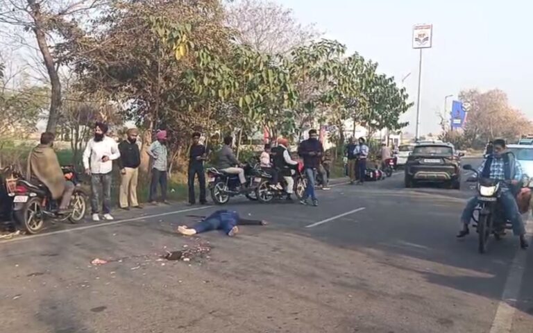 ਤਰਨ ਤਾਰਨ ’ਚ ਸੜਕ ਹਾਦਸੇ ਦੌਰਾਨ ਔਰਤ ਦੀ ਮੌਤ/ ਅਣਪਛਾਤੀ ਕਾਰ ਨੇ ਐਕਟਿਵਾ ਤੇ ਜਾਂਦਿਆਂ ਮਾਰੀ ਟੱਕਰ