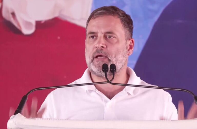 ਬਰਨਾਲਾ ਰੈਲੀ ਦੌਰਾਨ ਕੇਂਦਰ ’ਤੇ ਵਰ੍ਹੇ ਰਾਹੁਲ ਗਾਂਧੀ/ ਦੇਸ਼ ਨੂੰ ਅਮਰੀਕਾ ਅੱਗੇ ਵੇਚਣ ਦੇ ਲਾਏ ਇਲਜ਼ਾਮ/ ਪ੍ਰਧਾਨ ਮੰਤਰੀ ਦਾ ਨਾਮ ਲੈ ਕੇ ਸਾਧੇ ਨਿਸ਼ਾਨੇ