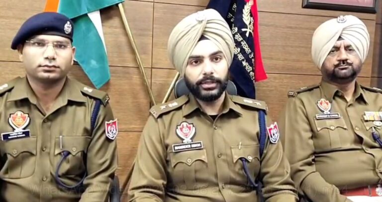 ਰੋਪੜ ਪੁਲਿਸ ਵੱਲੋਂ ਹਥਿਆਰ ਤਸਕਰੀ ਰੈਕੇਟ ਦਾ ਪਰਦਾਫਾਸ਼/ 3 ਦੇਸੀ ਪਿਸਟਲ, 4 ਜਿੰਦਾ ਕਾਰਤੂਸਾਂ ਸਮੇਤ ਤਿੰਨ ਕਾਬੂ