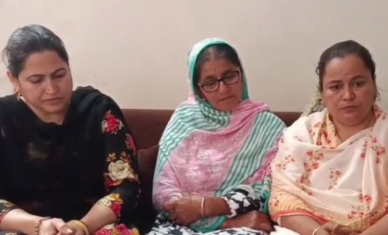 ਬਾਘਾਪੁਰਾਣਾ ਸਰਪੰਚ ਹੈਪੀ ਕਤਲ ਮਾਮਲੇ ’ਚ ਨਵਾਂ ਮੋੜ/ ਵਾਇਰਲ ਵੀਡੀਓ ਬਾਰੇ ਸੱਸ ਦਾ ਵੱਡਾ ਖੁਲਾਸਾ/ ਦੋਸ਼ ਨਕਾਰਦਿਆਂ ਮੰਗਿਆ ਇਨਸਾਫ਼