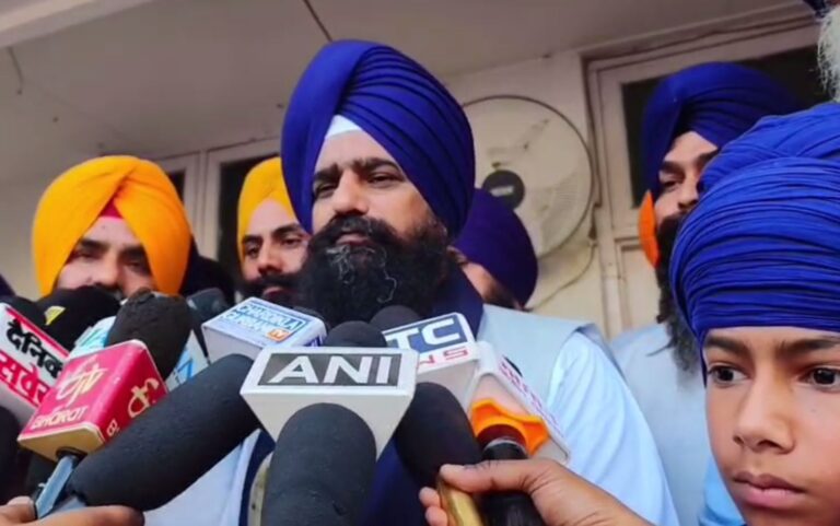 ਡੇਰਾ ਮੁਖੀ ਨੂੰ ਬਰੀ ਕਰਨ ’ਤੇ ਭੜਕੇ ਜਥੇਦਾਰ ਗੜਗੱਜ/ ਅਦਾਲਤੀ ਰਾਹਤ ਨੂੰ ਦੱਸਿਆ ਮੰਦਭਾਗਾ/ ਬੰਦੀ ਸਿੰਘਾਂ ਨੂੰ ਰਿਹਾਅ ਨਾ ਕਰਨ ’ਤੇ ਚੁੱਕੇ ਸਵਾਲ