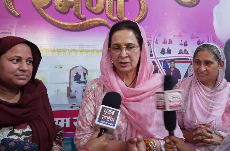 ਡਾ. ਨਵਜੋਤ ਕੌਰ ਸਿੱਧੂ ਦਾ ਸਿਆਸਤ ਨੂੰ ਲੈ ਕੇ ਬਿਆਨ/  ਧਾਰਮਿਕ ਸੇਵਾ ’ਚ ਜੁੜਣ ਦਾ ਸੰਕੇਤ/ ਸਿਆਸਤਦਾਨਾਂ ’ਤੇ ਆਪਣੀ ਪਛਾਣ ਭੁੱਲਣ ਦੇ ਇਲਜ਼ਾਮ