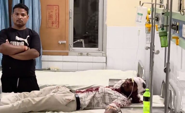 ਅਬੋਹਰ ’ਚ ਸੜਕ ਹਾਦਸੇ ਦੌਰਾਨ ਇਕ ਮੌਤ, ਦੋ ਜ਼ਖਮੀ/ ਮੋਟਰ ਸਾਇਕਲ ਤੇ ਪਿੱਕਅਪ ਵਿਚਾਲੇ ਹੋਈ ਟੱਕਰ/ ਪੁਲਿਸ ਨੇ ਵਾਰਿਸਾਂ ਨੂੰ ਸੌਂਪੀ ਲਾਸ਼