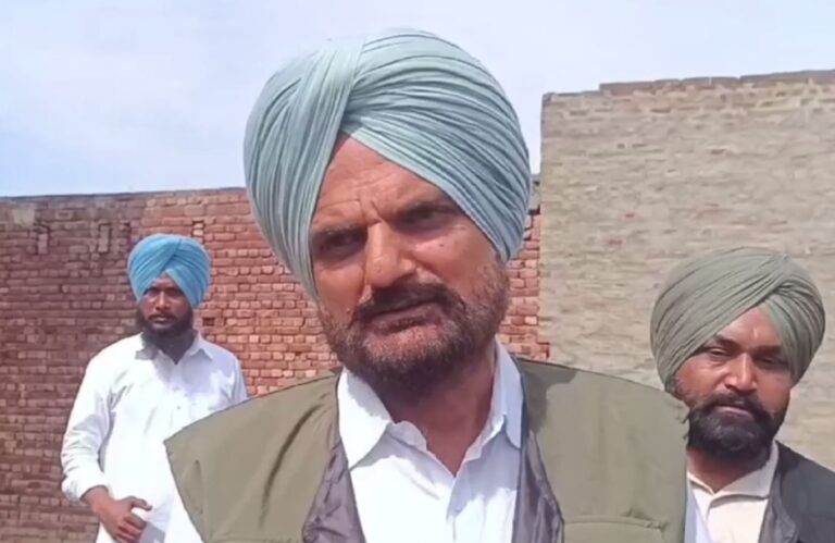 ਬਲਕੌਰ ਸਿੰਘ ਨੇ ਤਿੰਨ ਘਰਾਂ ਦਾ ਰੱਖਿਆ ਨੀਂਹ ਪੱਥਰ/ ਸਮਾਜ ਸੇਵੀ ਸੰਸਥਾ ਦੀ ਮਦਦ ਨਾਲ ਬਣਾਏ ਜਾ ਰਹੇ ਘਰ/ ਸਰਕਾਰ ਵੱਲ ਸਾਧੇ ਨਿਸ਼ਾਨੇ