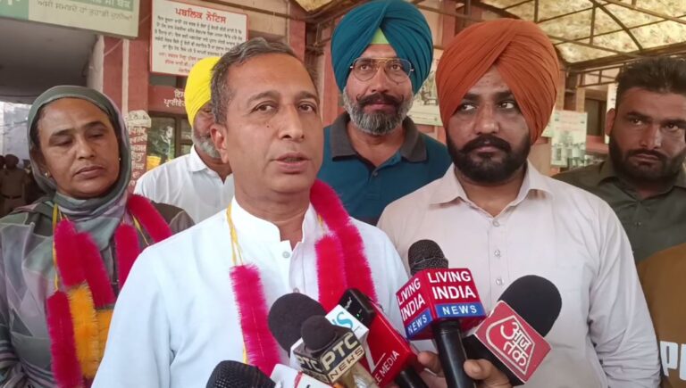 ਮਾਨਸਾ ਬਲਾਕ ਸੰਮਤੀ ਨੂੰ ਮਿਲੇ ਨਵੇਂ ਚੇਅਰਮੈਨ ਤੇ ਵਾਇਸ ਚੇਅਰਮੈਨ/ ਖੁਸ਼ਪ੍ਰੀਤ ਸੰਭਾਲ ਤੇ ਰਾਜਪ੍ਰੀਤ ਸਹਾਰਨਾ ਦੀ ਹੋਈ ਚੋਣ/  ਅਕਾਲੀ ਦਲ ਨੇ ਲਾਏ ਧਾਦਲੀ ਦੇ ਇਲਜ਼ਾਮ, ਵਿਧਾਇਕ ਨੇ ਦੋਸ਼ ਨਕਾਰੇ