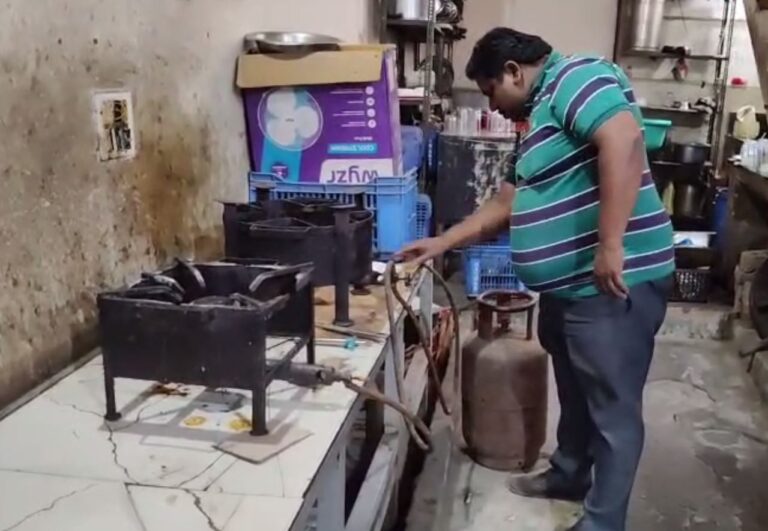 ਫਾਜਿਲਕਾ ਪ੍ਰਸ਼ਾਸਨ ਦਾ ਕਾਲਾ ਬਾਜ਼ਾਰੀ ਖਿਲਾਫ ਐਕਸ਼ਨ/ ਗੈਸ ਸਿਲੰਡਰਾਂ ਦੀ ਜਮ੍ਹਾਖੋਰੀ ਰੋਕਣ ਲਈ ਚੈਕਿੰਗ/  ਸਿਲੰਡਰਾਂ ਦੀ ਗੈਰਕਾਨੂੰਨੀ ਵਰਤੋਂ ਦੀ ਕੀਤੀ ਜਾਂਚ