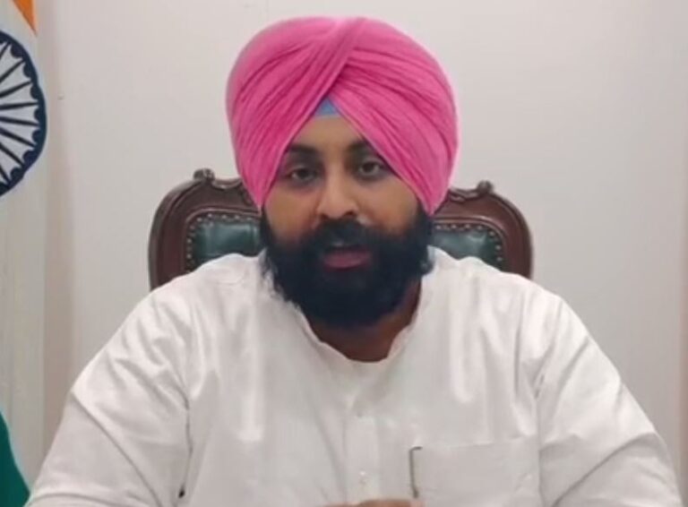 ਕੈਬਨਿਟ ਮੰਤਰੀ ਹਰਜੋਤ ਬੈਂਸ ਦਾ ਬੀਬੀਐਮਬੀ ਵੱਲ ਨਿਸ਼ਾਨਾ/ ਲੀਜ਼ ਦੇ ਮਾਮਲੇ ’ਚ ਲੋਕਾਂ ਨੂੰ ਪ੍ਰੇਸ਼ਾਨ ਕਰਨ ਦੇ ਇਲਜ਼ਾਮ/ ਲੀਜ਼-ਧਾਰਕਾਂ ਦੇ ਹੱਕ ’ਚ ਖੜ੍ਹਣ ਦਾ ਐਲਾਨ