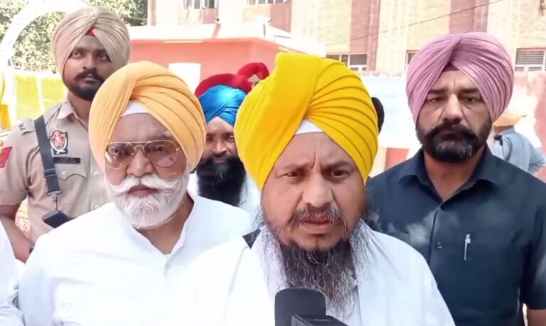 ਅੰਮ੍ਰਿਤਸਰ ’ਚ ਅਕਾਲੀ ਦਲ ਪੁਨਰ ਸੁਰਜੀਤ ਦਾ ਧਰਨਾ/ ਬੇਅਦਬੀਆਂ ਤੇ ਐਸਜੀਪੀਸੀ ਚੋਣਾਂ ਦਾ ਚੁੱਕਿਆ ਮੁੱਦਾ/ ਸਰਕਾਰ ’ਤੇ ਵਾਅਦੇ ਪੂਰੇ ਨਾ ਕਰਨ ਦੇ ਇਲਜ਼ਾਮ