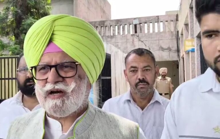 ਕਪੂਰਥਲਾ ਪੁਲਿਸ ਖਿਲਾਫ ਫੁੱਟਿਆ ਰਾਣਾ ਗੁਰਜੀਤ ਦਾ ਗੁੱਸਾ/ ਕਾਂਗਰਸੀ ਵਰਕਰਾਂ ਨੂੰ ਤੰਗ-ਪ੍ਰੇਸ਼ਾਨ ਕਰਨ ਦੇ ਇਲਜ਼ਾਮ/ ਧੱਕਾ ਨਾ ਰੁਕਣ ’ਤੇ ਅਦਾਲਤ ਜਾਣ ਦੀ ਚਿਤਾਵਨੀ