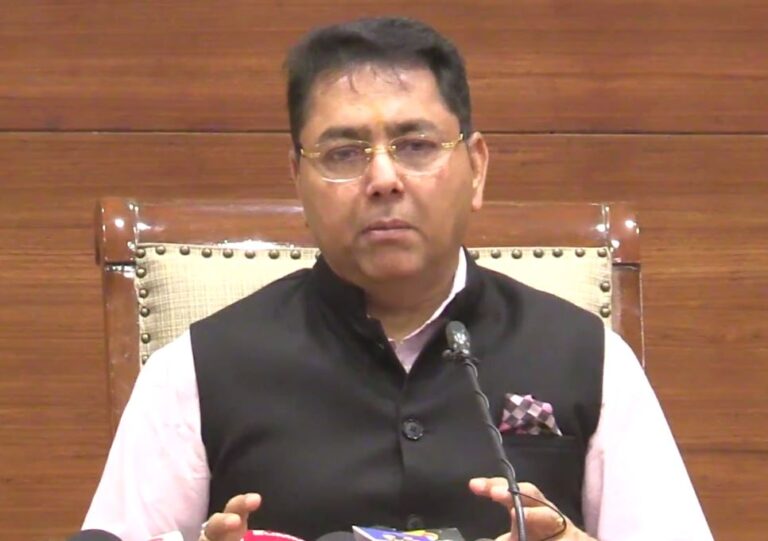 ਕੈਬਨਿਟ ਮੰਤਰੀ ਅਮਨ ਅਰੋੜਾ ਦਾ ਅਮਿਤ ਸ਼ਾਹ ਵੱਲ ਨਿਸ਼ਾਨਾ/ ਪੰਜਾਬ ਦੇ ਰੋਕੇ ਫੰਡ ਜਾਰੀ ਕਰਨ ਦੀ ਮੰਗ/ ਜੁੰਮਲੇਬਾਜ਼ੀ ਕਰ ਕੇ ਵਾਪਸ ਦੇ ਹਵਾਲੇ ਨਾਲ ਕੱਸੇ ਤੰਜ਼