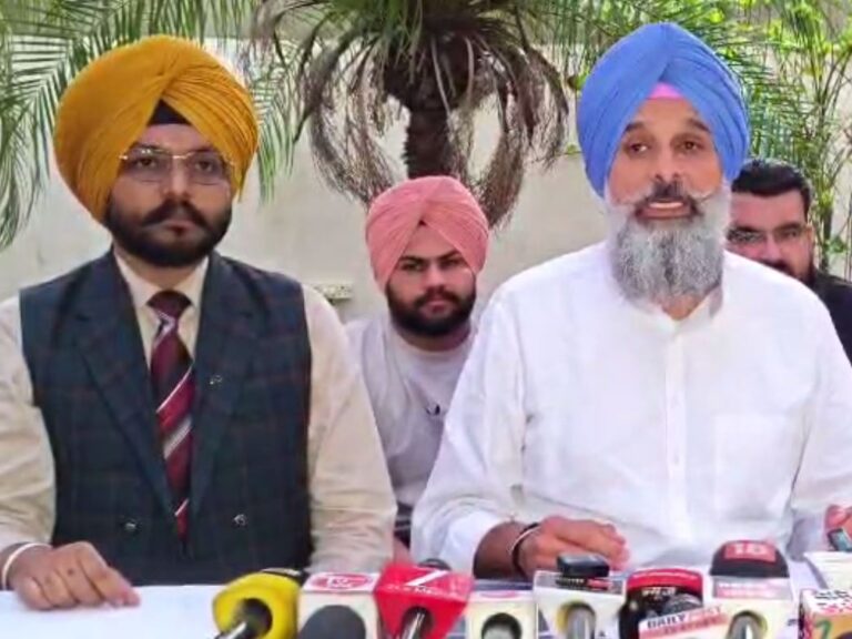 ਬਿਕਰਮ ਮਜੀਠੀਆਂ ਨੇ ਸਰਕਾਰ ਵੱਲ ਸਾਧੇ ਤਿੱਖੇ ਨਿਸ਼ਾਨੇ/ ਕਾਨੂੰਨ ਤੇ ਸੰਵਿਧਾਨ ਨੂੰ ਅਣਗੌਲਣ ਦੇ ਲਾਏ ਇਲਜ਼ਾਮ