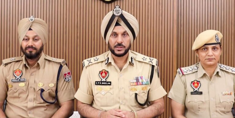 ਅੰਮ੍ਰਿਤਸਰ ਪੁਲਿਸ ਨੇ ਸੁਲਝਾਇਆ ਬਜ਼ੁਰਗ ਕਤਲ ਕੇਸ/ ਨੂੰਹ ਨੇ ਹੀ ਪ੍ਰੇਮੀ ਨਾਲ ਮਿਲ ਕੇ ਕੀਤਾ ਸੀ ਕਤਲ/ ਚੋਰੀ ਰਚਿਆ ਡਰਾਮਾ, ਦੋਵੇਂ ਦੋਸ਼ੀ ਗ੍ਰਿਫਤਾਰ