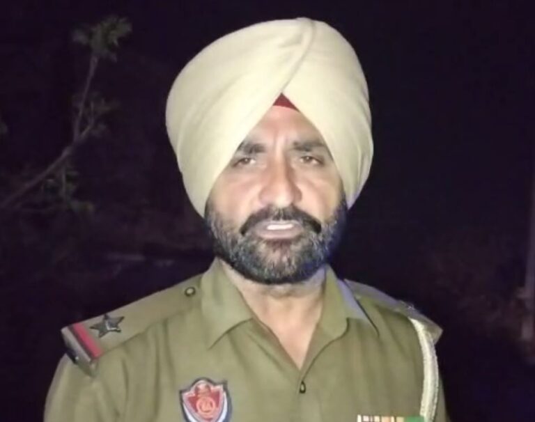 ਸ੍ਰੀ ਆਨੰਦਪੁਰ ਸਾਹਿਬ ’ਚ ਦੋ ਮੋਟਰ ਸਾਈਕਲਾਂ ਦੀ ਟੱਕਰ/ ਇਕ ਨੌਜਵਾਨ ਗੰਭੀਰ ਜ਼ਖਮੀ, ਦੋ ਦਾ ਬਚਾਅ/ ਪੁਲਿਸ ਨੇ ਜਾਂਚ ਕੀਤੀ ਸ਼ੁਰੂ