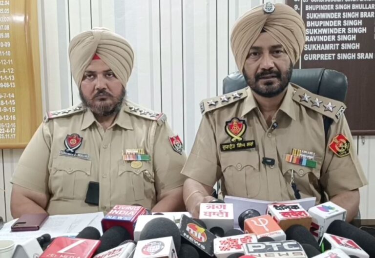 ਮੋਗਾ ਪੁਲਿਸ ਦੀ ਫਾਇਰਿੰਗ ਮਾਮਲੇ ’ਚ ਕਾਰਵਾਈ/ ਦੋਵੇਂ ਪੱਖਾਂ ਦੇ 8 ਲੋਕਾਂ ਨੂੰ ਕੀਤਾ ਗ੍ਰਿਫਤਾਰ/ ਕਾਲੀ ਮਾਤਾ ਮੰਦਰ ਨੇੜੇ ਹੋਈ ਸੀ ਫਾਇਰਿੰਗ