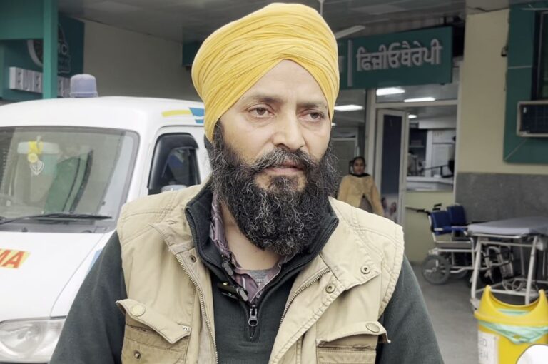 ਗੁਰਦਾਸਪੁਰ ਵਾਸੀ ਨੌਜਵਾਨ ਭੇਦਭਰੀ ਹਾਲਤ ’ਚ ਲਾਪਤਾ/ ਪਰਿਵਾਰ ਨੂੰ ਆ ਰਹੇ ਪੈਸਿਆਂ ਦੀ ਮੰਗ ਦੇ ਫੋਨ/ ਪਿਤਾ ਬਿਮਾਰ, ਪੁਲਿਸ ਤੋਂ ਕਾਰਵਾਈ ਮੰਗੀ