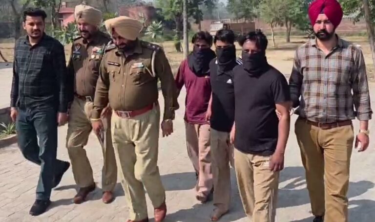 ਮੋਗਾ ਪੁਲਿਸ ਵੱਲੋਂ ਜ਼ਮਾਨਤਾਂ ਵਾਲੇ ਗਰੋਹ ਦਾ ਪਰਦਾਫਾਸ਼/ ਜਾਅਲੀ ਦਸਤਾਵੇਜ਼ਾਂ ਰਾਹੀਂ ਕਰਵਾਉਂਦੇ ਸੀ ਜ਼ਮਾਨਤਾਂ