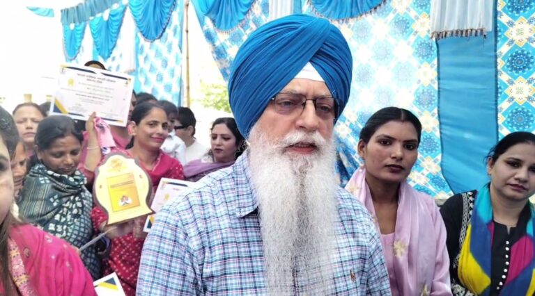 ਅੰਮ੍ਰਿਤਸਰ ’ਚ ਵਿਧਾਇਕ ਨਿੱਝਰ ਵੱਲੋਂ ਮਹਿਲਾਵਾਂ ਦਾ ਸਨਮਾਨ/ ਆਪਣਾ ਕਾਰੋਬਾਰ ਆਪਣੀ ਪਛਾਣ ਤਹਿਤ ਲਾਇਆ ਕੈਂਪ/ ਛੋਟੇ ਕਾਰੋਬਾਰ ਕਰਨ ਵਾਲੀਆਂ ਮਹਿਲਾਵਾਂ ਦੀ ਕੀਤੀ ਹੌਂਸਲਾ ਅਫਜਾਈ