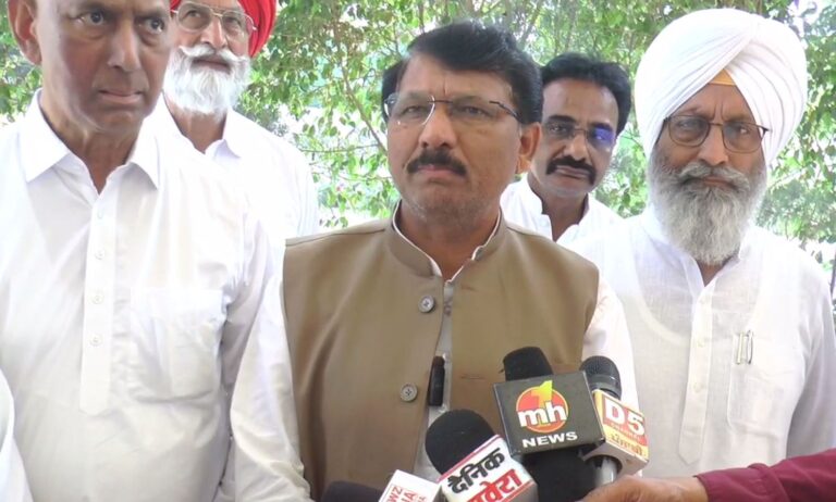 ਫਰੀਦਕੋਟ ’ਚ ਕਾਂਗਰਸੀ ਆਗੂਆਂ ਦੀ ਵਰਕਰਾਂ ਨਾਲ ਮੀਟਿੰਗ/ ਪੰਜਾਬ ਇੰਚਾਰਜ ਦਵਿੰਦਰ ਡਾਲਵੀ ਸਮੇਤ ਦਿੱਗਜ ਆਗੂ ਮੌਜੂਦ/ 2027 ਨੂੰ ਲੈ ਕੇ ਕੀਤੀ ਵਿਚਾਰ ਚਰਚਾ