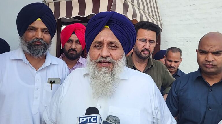 ਮਲੋਟ ਹਲਕੇ ਦਾ ਦੌਰਾ ਕਰਨ ਪਹੁੰਚੇ ਸੁਖਬੀਰ ਬਾਦਲ/ ਗੜ੍ਹੇਮਾਰੀ ਨਾਲ ਹੋਏ ਨੁਕਸਾਨ ਦਾ ਲਿਆ ਜਾਇਜ਼ਾ/ ਪ੍ਰਤੀ ਏਕੜ 50 ਹਜਾਰ  ਦੇਣ ਦੀ ਮੰਗ