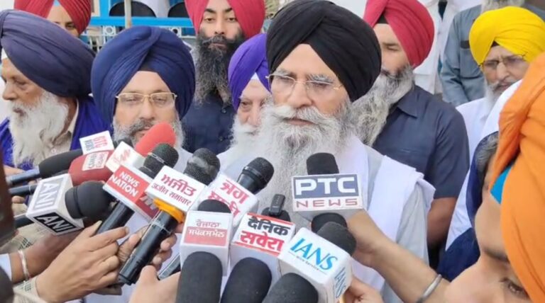 ਸ੍ਰੀ ਗੁਰੂ ਅਰਜਨ ਦੇਵ ਜੀ ਦਾ ਪ੍ਰਕਾਸ਼ ਪੁਰਬ ਮਨਾਇਆ/ ਗੁਰਦੁਆਰਾ ਸੰਤੋਖਸਰ ਵਿਖੇ ਸ੍ਰੀ ਅਖੰਡ ਪਾਠ ਦੇ ਪਾਏ ਭੋਗ/ ਐਸਜੀਪੀਸੀ ਪ੍ਰਧਾਨ ਧਾਮੀ ਨੇ ਸੰਗਤ ਨੂੰ ਦਿੱਤੀ ਵਧਾਈ