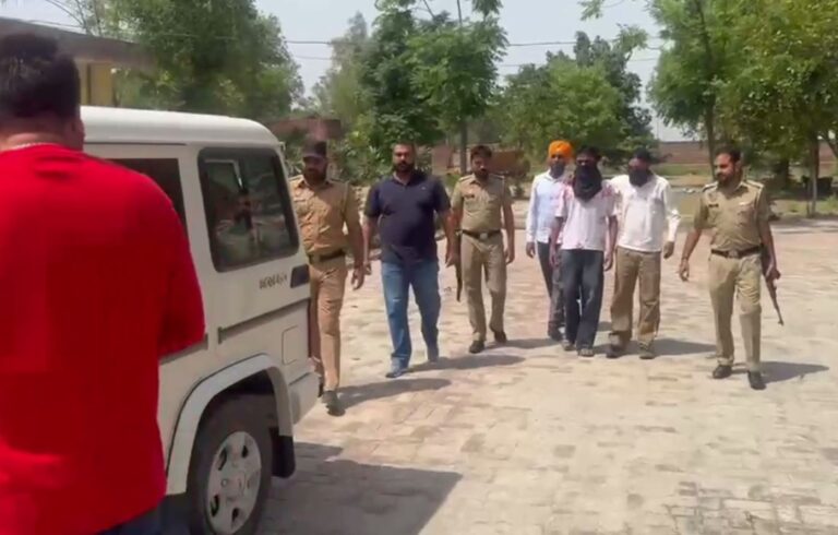 ਮੋਗਾ ਪੁਲਿਸ ਹੱਥ ਲੱਗੀ ਵੱਡੀ ਸਫਲਤਾ/ ਹਥਿਆਰਾਂ ਦੀ ਖੇਪ ਸਮੇਤ ਦੋ ਗ੍ਰਿਫਤਾਰ/ 5 ਪਿਸਤੌਲ, 4 ਮੈਗਜ਼ੀਨ ਤੇ 10 ਕਾਰਤੂਸ ਬਰਾਮਦ
