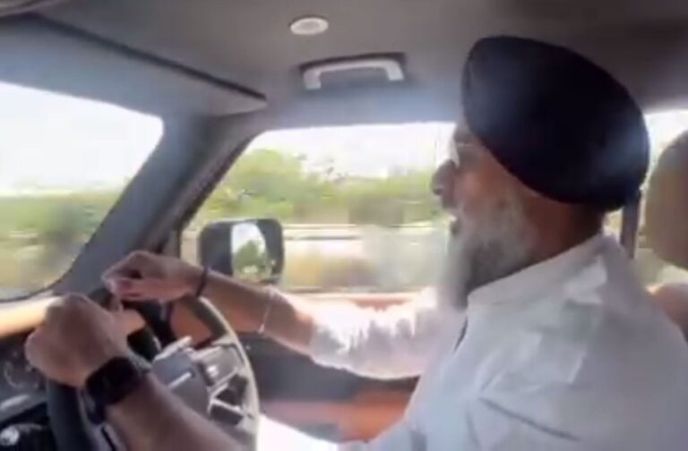 ਟਰਾਲੀ ਮਾਮਲੇ ਨੂੰ ਲੈ ਕੇ ਬਿਕਰਮ ਮਜੀਠੀਆ ਦਾ ਬਿਆਨ/ ਟਰਾਲੀ ਦੇ ਪੈਸੇ ਵਾਪਸ ਕਰਨ ਨੂੰ ਲੈ ਕੇ ਚੁੱਕੇ ਸਵਾਲ