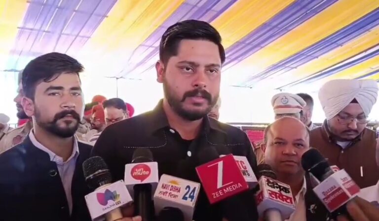 ਬਟਾਲਾ ਦਾਣਾ ਮੰਡੀ ਦਾ ਵਿਧਾਇਕ ਕਲਸੀ ਵੱਲੋਂ ਦੌਰਾ/ ਰੈਲੀ ਦੇ ਚੱਲ ਰਹੇ ਕੰਮਾਂ ਦਾ ਲਿਆ ਜਾਇਜ਼ਾ/ ਵਿਧਾਇਕ ਬੋਲੇ, 75 ਸਾਲਾਂ ’ਚ ਨਹੀਂ ਵੇਖੀ ਹੋਣੀ ਅਜਿਹੀ ਰੈਲੀ