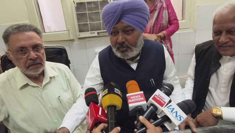 ਖਜਾਨਾ ਮੰਤਰੀ ਹਰਪਾਲ ਚੀਮਾ ਦਾ ਕੇਂਦਰ ’ਤੇ ਹਮਲਾ/ ED ਤੇ CBI ਰਾਹੀਂ ਤੰਗ ਕਰਨ ਦੇ ਇਲਜ਼ਾਮ/ ਰਾਜ ਸਭਾ ਮੈਂਬਰ ਦੇ ਘਰ ’ਤੇ ਰੇਡ ਨੂੰ ਦੱਸਿਆ ਸਿਆਸੀ ਧੱਕੇਸ਼ਾਹੀ