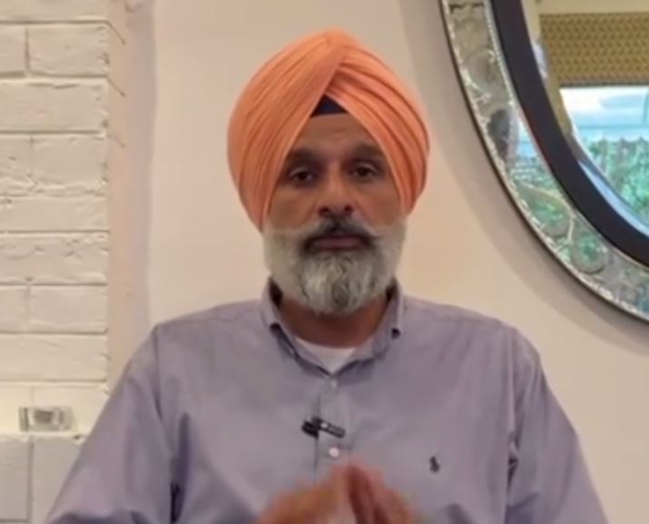 ਬਿਕਰਮ ਮਜੀਠੀਆ ਦਾ ਪੰਜਾਬ ਸਰਕਾਰ ਵੱਲ ਨਿਸ਼ਾਨਾ/ ਸਰਕਾਰੀ ਖਜਾਨੇ ਨੂੰ ਲੁੱਟਣ ਦੇ ਲਾਏ ਇਲਜ਼ਾਮ/ ਸੂਰਤ ਪੁਲਿਸ ਦੀ ਕਾਰਵਾਈ ਦੇ ਹਵਾਲੇ ਨਾਲ ਚੁੱਕੇ ਸਵਾਲ