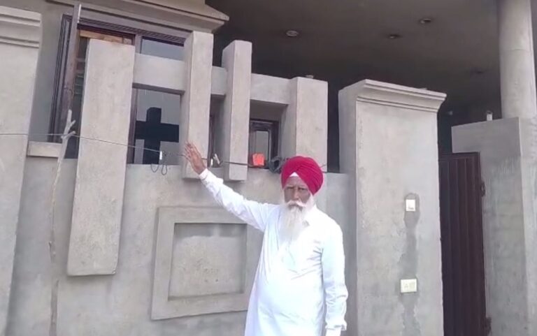 ਅੰਮ੍ਰਿਤਸਰ ’ਚ ਚੋਰਾਂ ਦਾ ਹੌਂਸਲੇ ਬੁਲੰਦ/ ਕਈ ਘਰਾਂ ਨੂੰ ਬਣਾਇਆ ਨਿਸ਼ਾਨਾ/ ਤਸਵੀਰਾਂ ਸੀਸੀਟੀਵੀ ’ਚ ਕੈਦ
