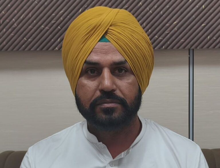 ਭਾਜਪਾ ਆਗੂ ਰਣਦੀਪ ਦਿਓਲ ਦਾ ਆਪ ਵੱਲ ਨਿਸ਼ਾਨਾ/ ਰਾਜ ਸਭਾ ਮੈਂਬਰਾਂ ਦੇ ਭਾਜਪਾ ’ਚ ਜਾਣ ਦਾ ਸਵਾਗਤ/ ਭ੍ਰਿਸ਼ਟਾਚਾਰ ਤੋਂ ਤੰਗ ਆ ਕੇ ਪਾਰਟੀ ਛੱਡਣ ਦਾ ਦਾਅਵਾ