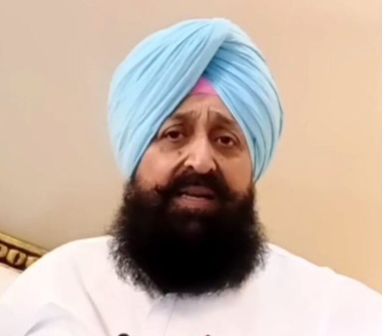 ਪ੍ਰਤਾਪ ਬਾਜਵਾ ਦਾ ਆਮ ਆਦਮੀ ਪਾਰਟੀ ’ਤੇ ਸ਼ਬਦੀ ਹਮਲਾ/ ਰਾਜ ਸਭਾ ਮੈਂਬਰਾਂ ਦੇ ਭਾਜਪਾ ’ਚ ਜਾਣ ’ਤੇ ਲਈ ਚੁਟਕੀ/ ਕਿਹਾ, ਅਸਲੀ ਗੱਦਾਰ ਪੈਸੇ ਲੈ ਕੇ ਐਮਪੀ ਬਣਾਉਣ ਵਾਲੇ ਹਨ