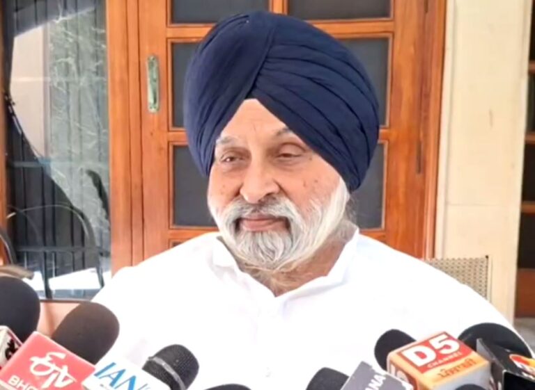 ਅਕਾਲੀ ਆਗੂ ਗਰੇਵਾਲ ਦਾ ਮਨਪ੍ਰੀਤ ਇਆਲੀ ’ਤੇ ਹਮਲਾ/ ਪਾਰਟੀ ਖਿਲਾਫ਼ ਗਤੀਵਿਧੀਆਂ ਨੂੰ ਲੈ ਕੇ ਸਾਧਿਆ ਨਿਸ਼ਾਨਾ/  ਕਿਹਾ, ਸਿਆਸੀ ਆਗੂ ਨਹੀਂ ਵੱਡੇ ਕਾਰੋਬਾਰੀ ਹਨ ਮਨਪ੍ਰੀਤ ਇਆਲੀ