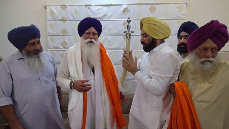 ਸੰਗਰੂਰ ’ਚ ਅਕਾਲੀ ਦਲ ਵਾਰਿਸ ਪੰਜਾਬ ਨੂੰ ਹੁਲਾਰਾ/ ਅਕਾਲੀ ਆਗੂ ਚਮਨਦੀਪ ਮਿਲਖੀ ਪਾਰਟੀ ’ਚ ਸ਼ਾਮਲ/ ਸਾਂਸਦ ਦੇ ਪਿਤਾ ਤਰਸੇਮ ਸਿੰਘ ਨੇ ਕਰਵਾਈ ਸ਼ਮੂਲੀਅਤ