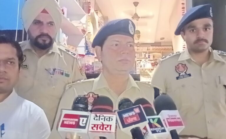 ਜਲੰਧਰ ਪੁਲਿਸ ਵੱਲੋਂ ਮੈਡੀਕਲ ਸਟੋਰਾਂ ਤੇ ਛਾਪੇਮਾਰੀ/ 500 ਤੋਂ ਵੱਧ ਪਾਬੰਦੀਸ਼ੁਦਾ ਗੋਲੀਆਂ ਬਰਾਮਦ/ ਮਾਮਲਾ ਦਰਜ ਕਰ ਕੇ ਜਾਂਚ ਕੀਤੀ ਸ਼ੁਰੂ