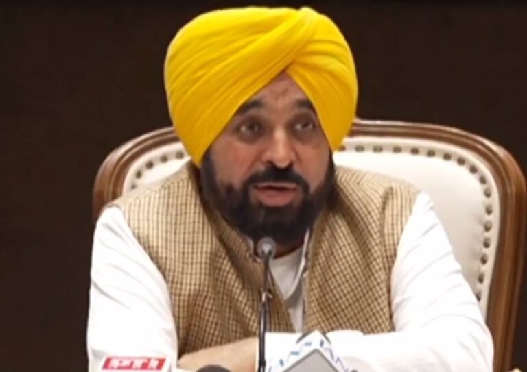 ਚੰਡੀਗੜ੍ਹ ਵਿਖੇ ਮੁੱਖ ਮੰਤਰੀ ਮਾਨ ਦੀ ਪ੍ਰੈੱਸ ਕਾਨਫਰੰਸ/ ਪੇਂਡੂ ਵਿਕਾਸ ਤੇ ਪੰਚਾਇਤ ਵਿਭਾਗ ਦੇ ਕੰਮਾਂ ਦਾ ਲੇਖਾ-ਜੋਖਾ