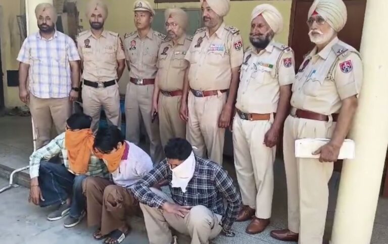 ਬਟਾਲਾ ਪੁਲਿਸ ਵੱਲੋਂ ਲੁਟੇਰਾ ਗਰੋਹ ਦਾ ਪਰਦਾਫਾਸ਼/  ਤਿੰਨ ਮੁਲਜਮ ਨਸ਼ੀਲੇ ਪਦਾਰਥ ਸਮੇਤ ਕਾਬੂ