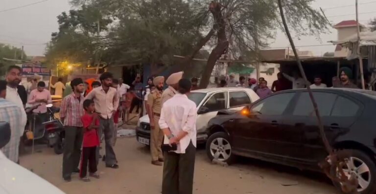 ਮਾਨਸਾ ’ਚ ਨਾਕਾ ਤੋੜ ਭੱਜੀ ਕਾਰ ਨੇ ਦਰੜਿਆ ASI, ਮੌਤ/  ਰੋਕਣ ਦੀ ਕੋਸ਼ਿਸ਼ ਦੌਰਾਨ ਏਐਸਆਈ ’ਤੇ ਚੜਾਈ ਕਾਰ/ ਪੁਲਿਸ ਨੇ ਦੋਸ਼ੀਆਂ ਨੂੰ ਹਿਰਾਸਤ ’ਚ ਲੈ ਕੇ ਜਾਂਚ ਆਰੰਭੀ
