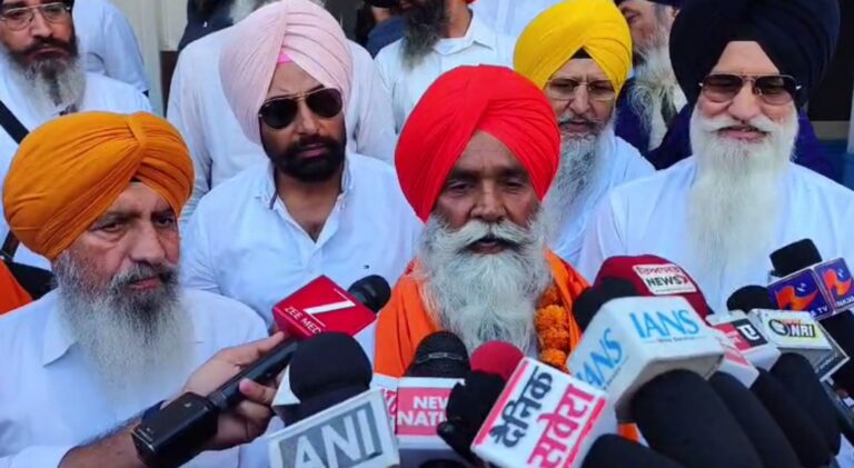 ਅਟਾਰੀ ਵਾਹਗਾ-ਬਾਰਡਰ ਤੋਂ ਜਥਾ ਪਾਕਿਸਤਾਨ ਰਵਾਨਾ/ ਵਿਸਾਖੀ ਮਨਾਉਣ ਪਾਕਿਸਤਾਨ ਗਏ 2840 ਸਿੱਖ ਸ਼ਰਧਾਲੂ