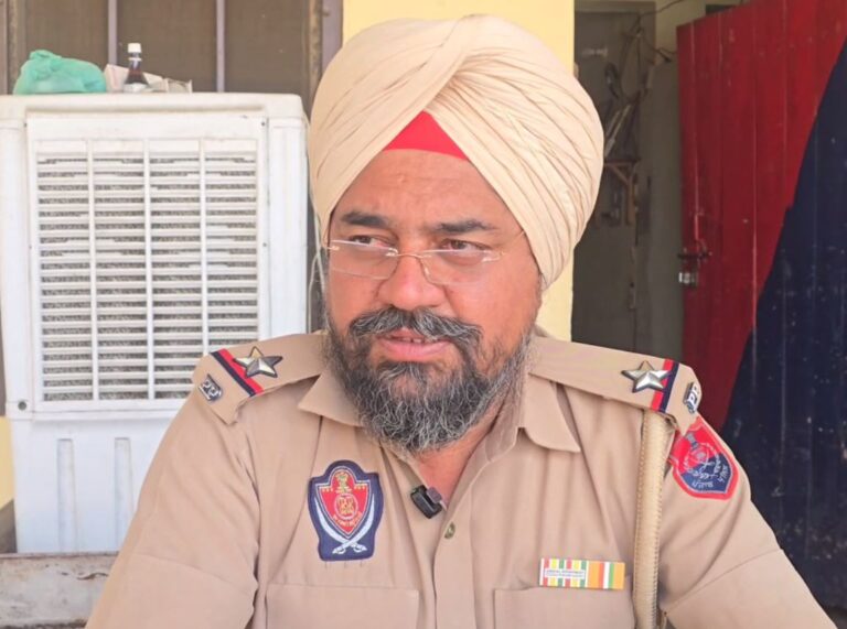 ਨਾਭਾ ਦੇ ਪਿੰਡ ਬਾਬਰਪੁਰ ਸ਼ਰਾਬ ਦੇ ਠੇਕੇ ਦੀ ਲੁੱਟ/ ਪਿਸਟਲ ਦਿਖਾ ਕੇ 27 ਹਜ਼ਾਰ ਲੁੱਟ ਕੇ ਫਰਾਰ/ ਪੁਲਿਸ ਕਰ ਰਹੀ ਜਾਂਚ