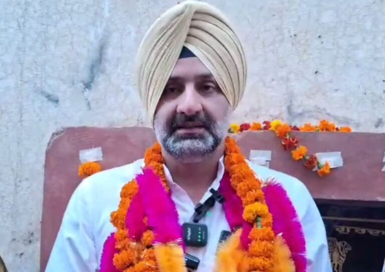 ਗੁਰਦਾਸਪੁਰ ਦੇ ਵਾਰਡ ਨੰਬਰ-3 ’ਚ ਵਿਕਾਸ ਕਾਰਜ ਸ਼ੁਰੂ/ ਵਿਧਾਇਕ ਬਰਿੰਦਰਮੀਤ ਪਾਹੜਾ ਨੇ ਕੀਤਾ ਉਦਘਾਟਨ