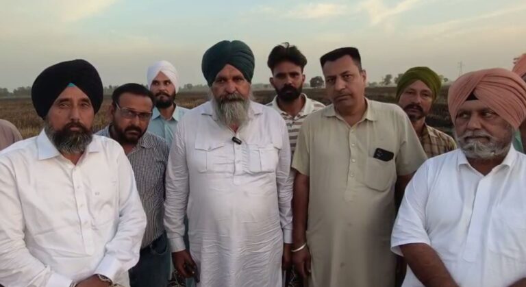 ਮੁਕਤਸਰ ਦੇ ਪਿੰਡ ਖਾਨੇ ਕੀ ਢਾਬ ’ਚ ਕਣਕ ਨੂੰ ਅੱਗ/ 50 ਏਕੜ ਕਣਕ ਨੂੰ ਅੱਗ ਲਾ ਕੇ ਕਾਰ ਸਵਾਰ ਫਰਾਰ/ ਪਿੰਡ ’ਚ ਰੋਸ, ਪੁਲਿਸ ਕਰ ਰਹੀ ਜਾਂਚ