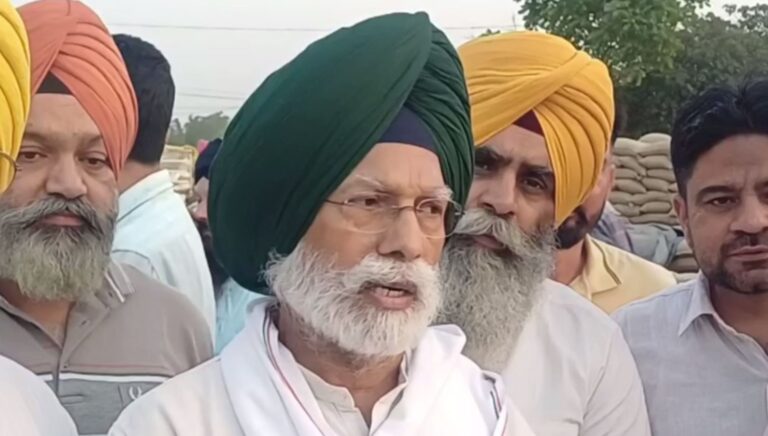 ਸਰਹਿੰਦ ਮੰਡੀ ਦਾ ਸਾਂਸਦ ਅਮਰ ਸਿੰਘ ਵੱਲੋਂ ਦੌਰਾ/ ਆੜ੍ਹਤੀਆਂ ਤੇ ਕਿਸਾਨਾਂ ਦੀਆਂ ਸੁਣੀਆਂ ਮੁਸ਼ਕਲਾਂ/ ਏਜੰਸੀਆਂ ਨੂੰ ਲਿਫਟਿੰਗ ’ਚ ਤੇਜ਼ੀ ਲਿਆਉਣ ਦੀ ਹਦਾਇਤ